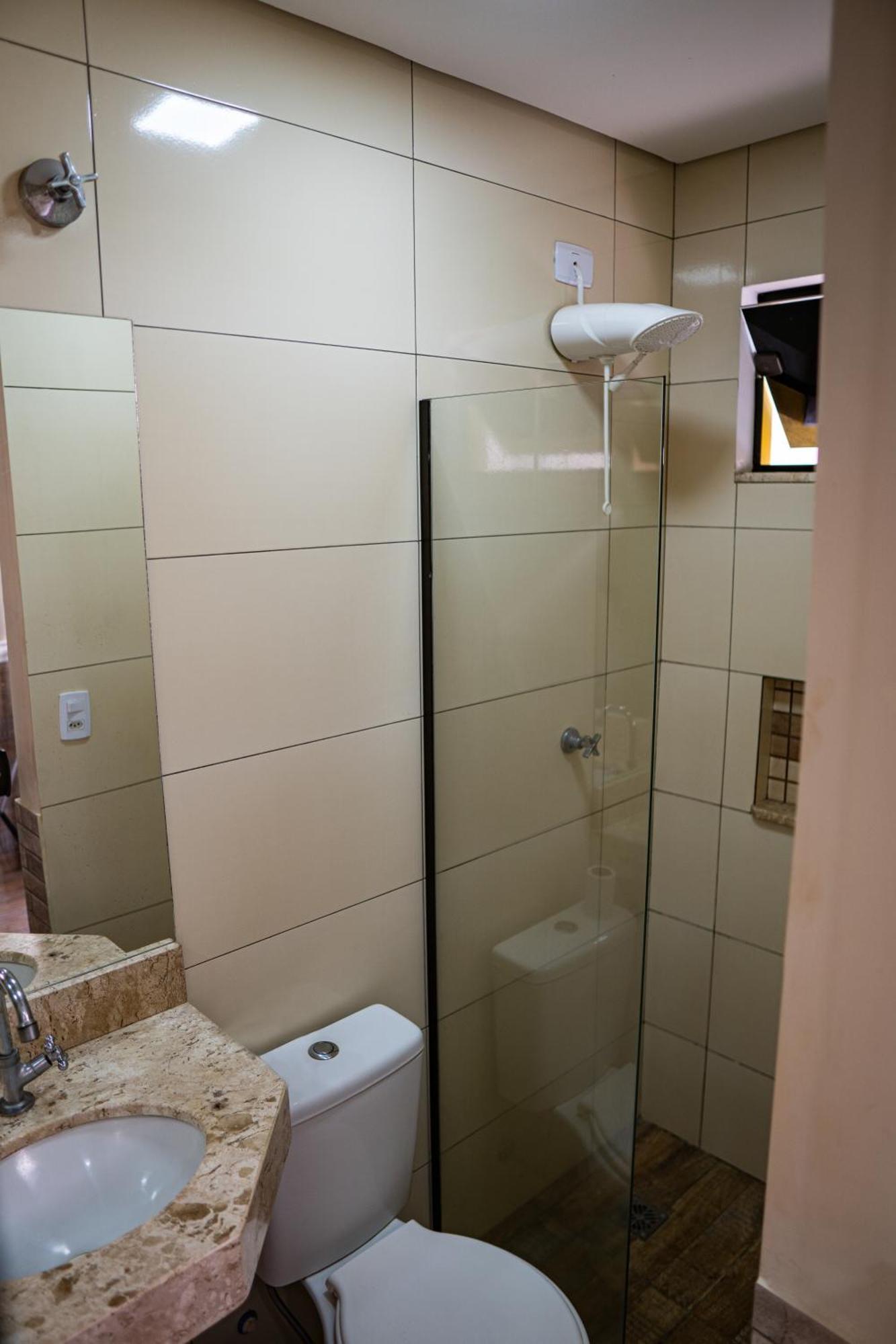 Hotel Nixon Proximo, Rodoviaria, Prefeitura E A Matriz Central Itai  Luaran gambar